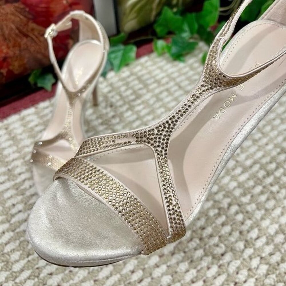 Pelle Moda Gold Glamour Heels - Picture 12 of 12